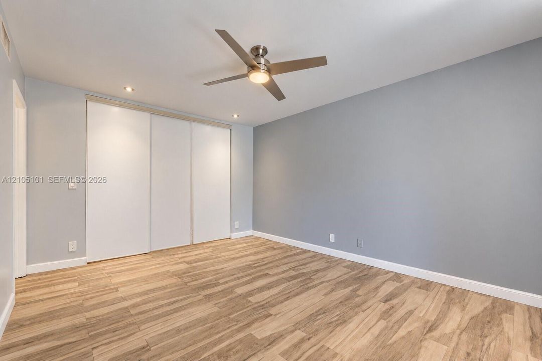 For Rent: $2,600 (2 beds, 2 baths, 985 Square Feet)
