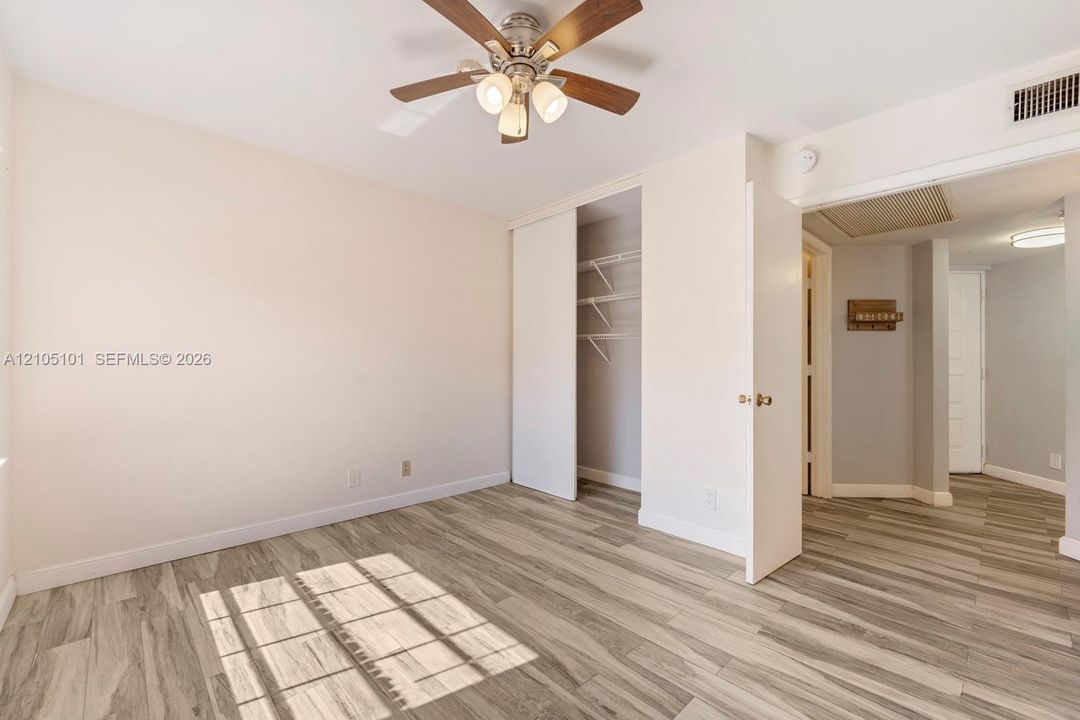 For Rent: $2,600 (2 beds, 2 baths, 985 Square Feet)