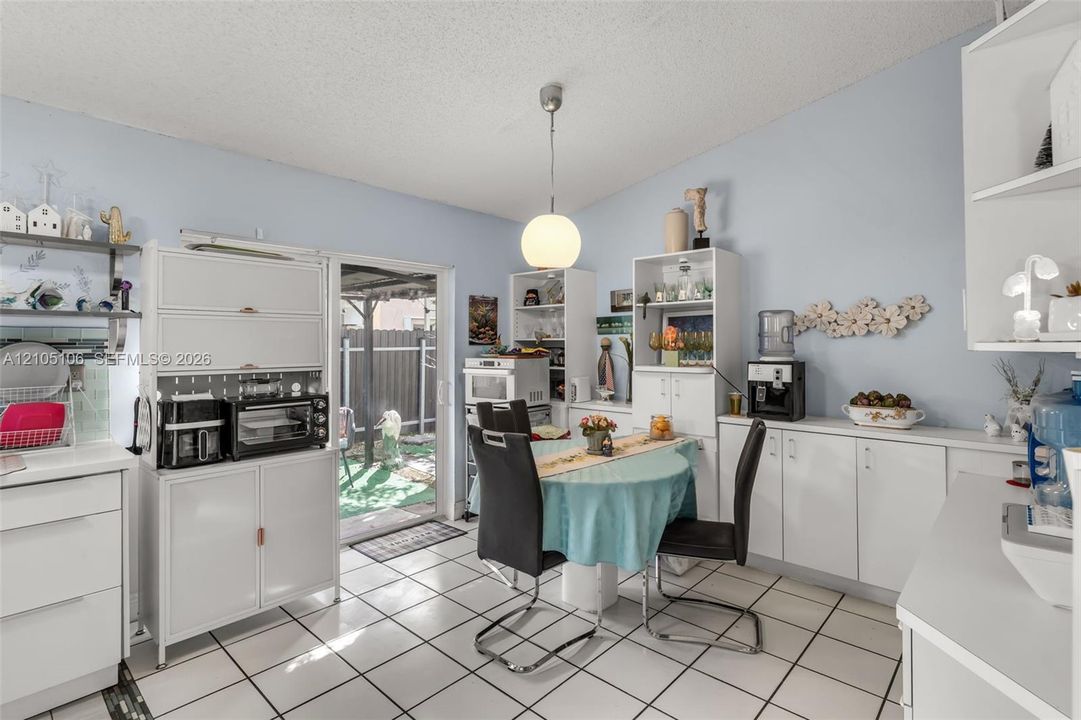 En Venta: $623,730 (3 camas, 2 baños, 1454 Pies cuadrados)