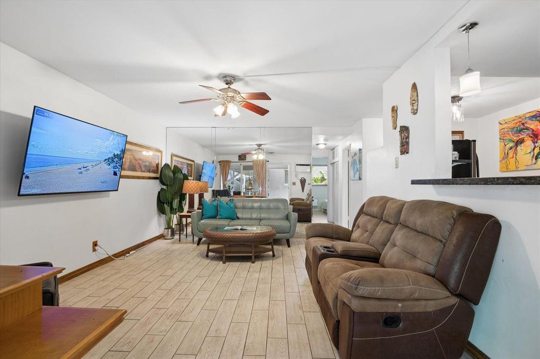 01-Cowan-2501 N Ocean Blvd #8-1