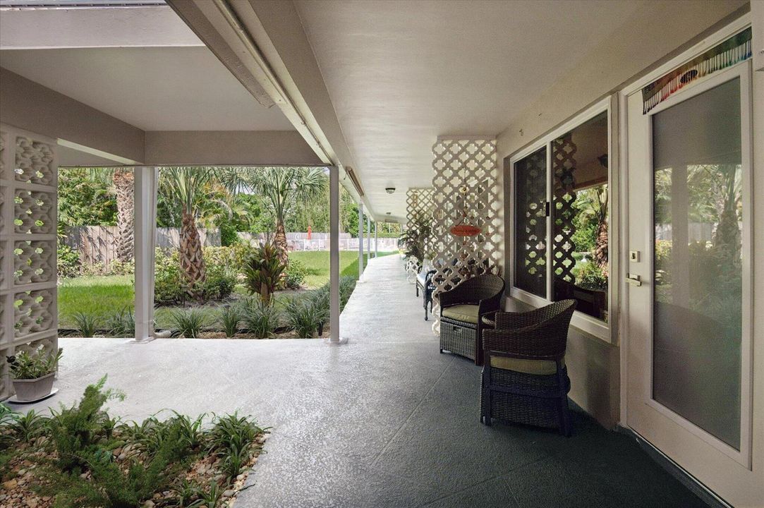 11-Cowan-2501 N Ocean Blvd #8-11