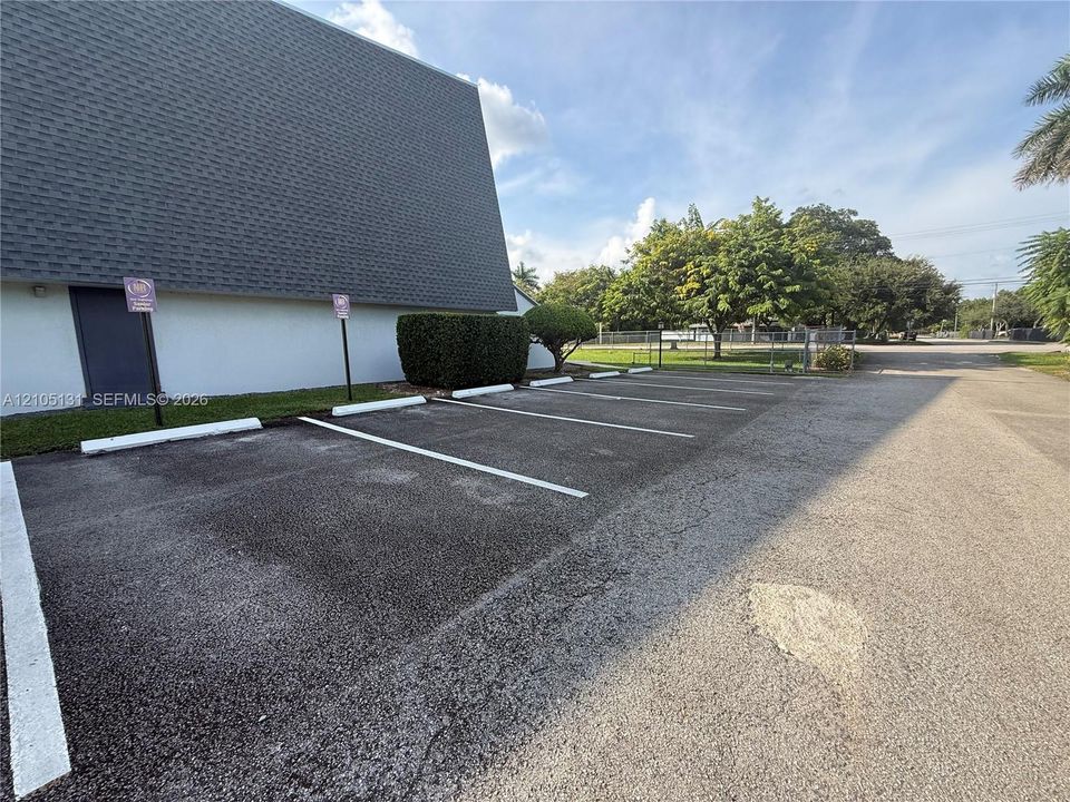 For Rent: $1,250 (0 beds, 0 baths, 0 Square Feet)