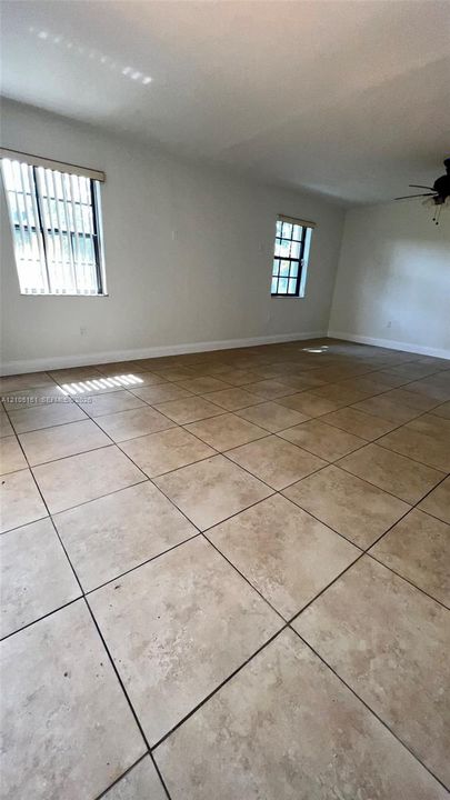 En Renta: $4,000 (4 camas, 2 baños, 2161 Pies cuadrados)