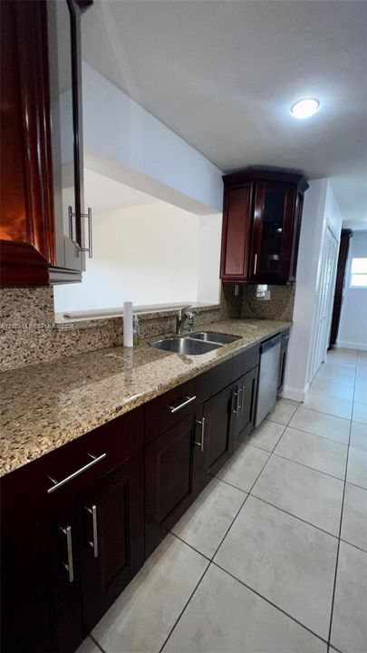 En Renta: $4,000 (4 camas, 2 baños, 2161 Pies cuadrados)