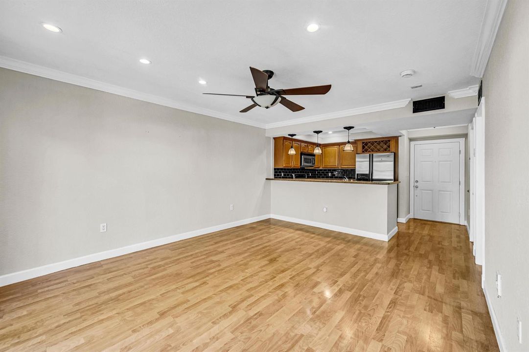 151 NE 16TH AVE #369-21