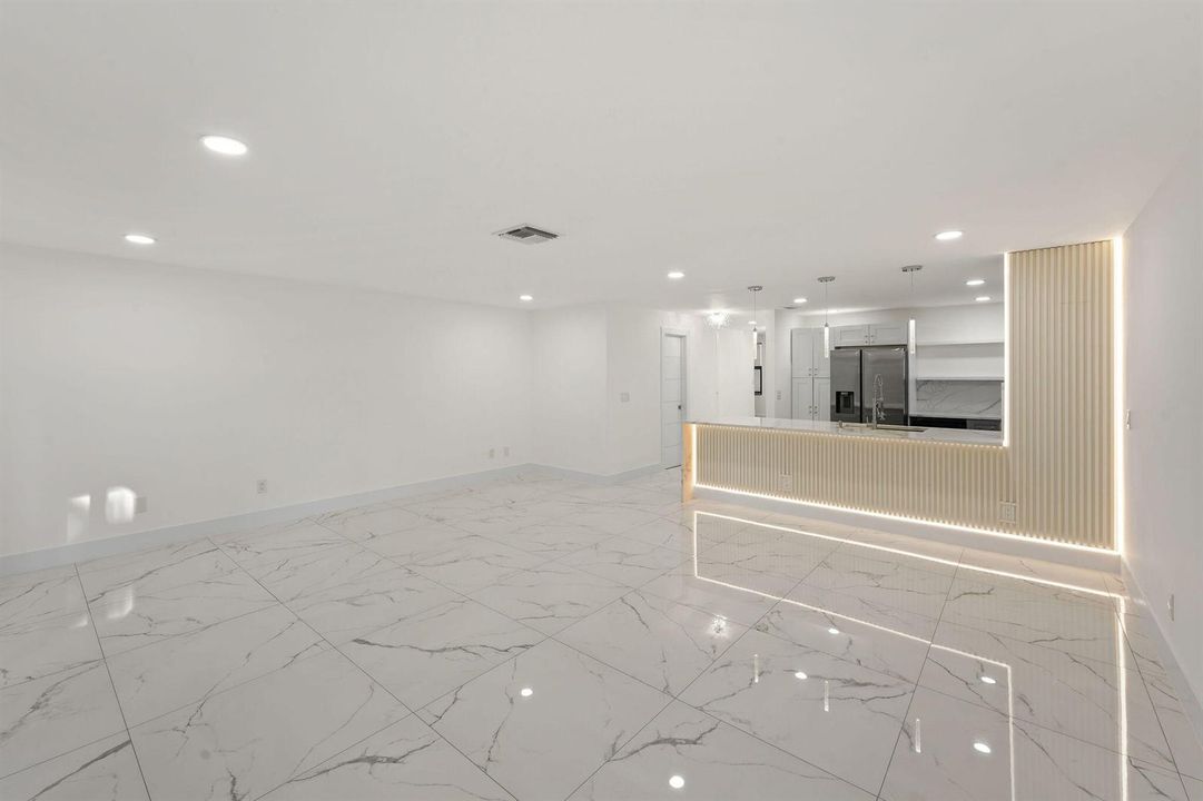 21__3844_Atlanta_Street_Hollywood_photo_