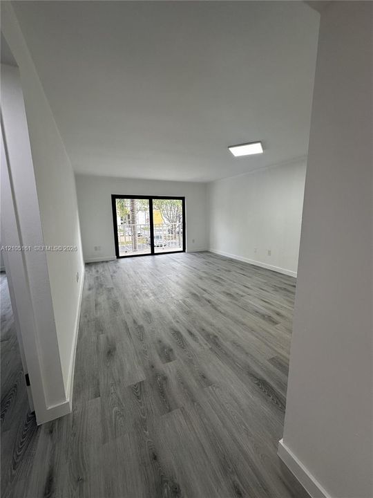 В аренду: $2,200 (1 спален, 1 ванн, 670 Квадратных фут)