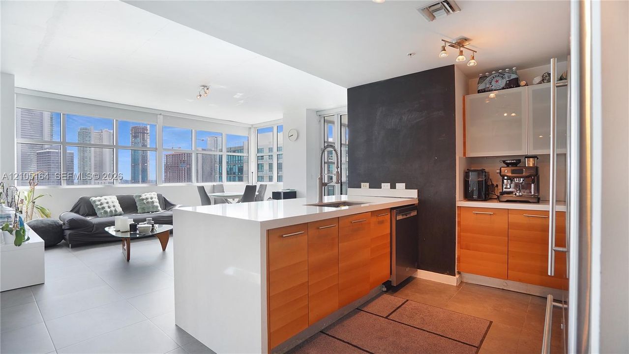 En Venta: $750,000 (2 camas, 2 baños, 1263 Pies cuadrados)