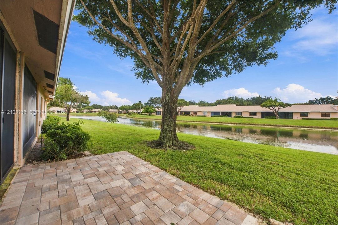 For Sale: $445,000 (2 beds, 2 baths, 1382 Square Feet)
