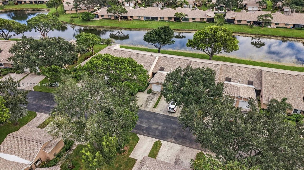 For Sale: $445,000 (2 beds, 2 baths, 1382 Square Feet)