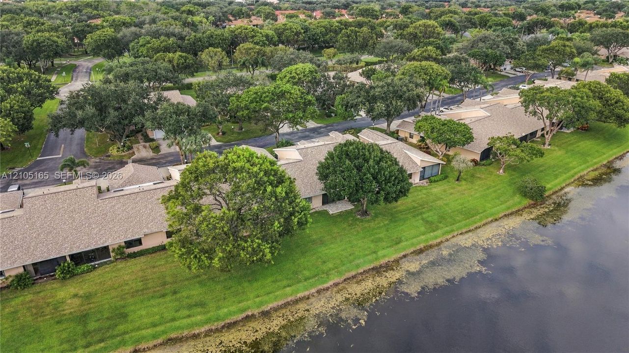 For Sale: $445,000 (2 beds, 2 baths, 1382 Square Feet)