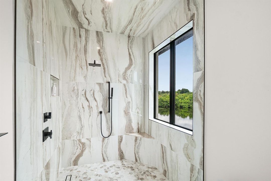 Upstairs Primary Bath