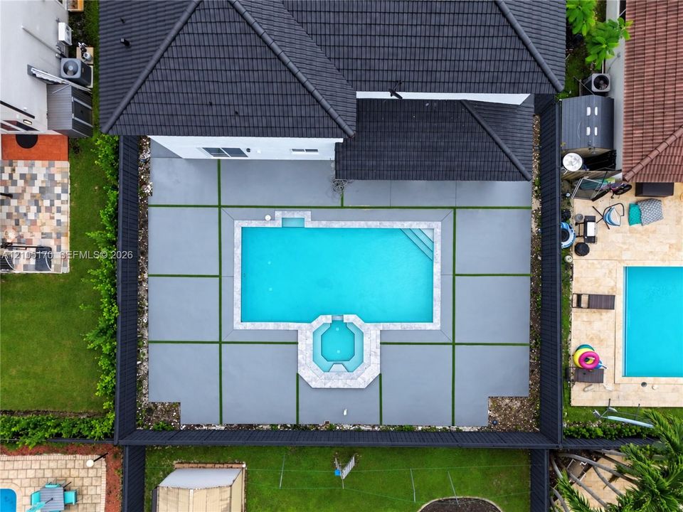 На продажу: $1,100,000 (5 спален, 3 ванн, 2604 Квадратных фут)