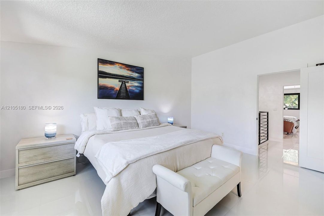 En Venta: $639,000 (2 camas, 2 baños, 1843 Pies cuadrados)