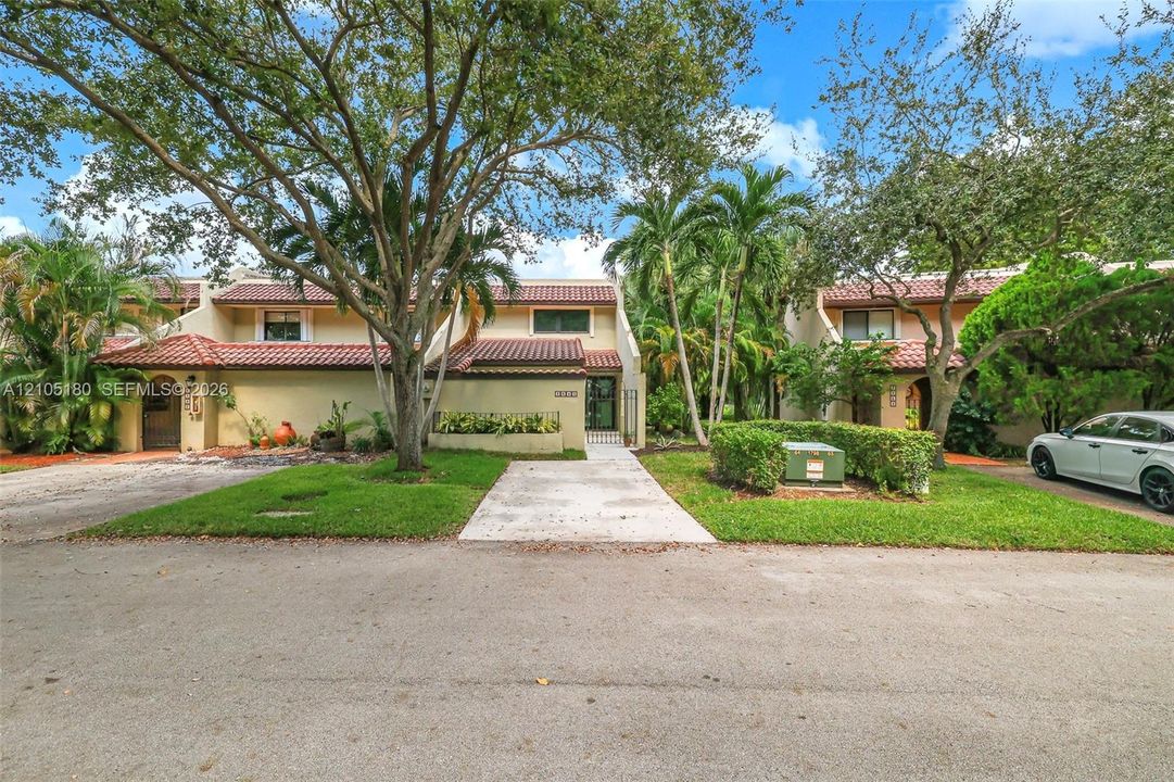 En Venta: $639,000 (2 camas, 2 baños, 1843 Pies cuadrados)