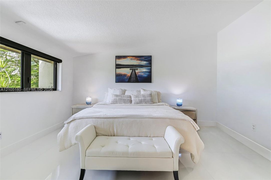 En Venta: $639,000 (2 camas, 2 baños, 1843 Pies cuadrados)
