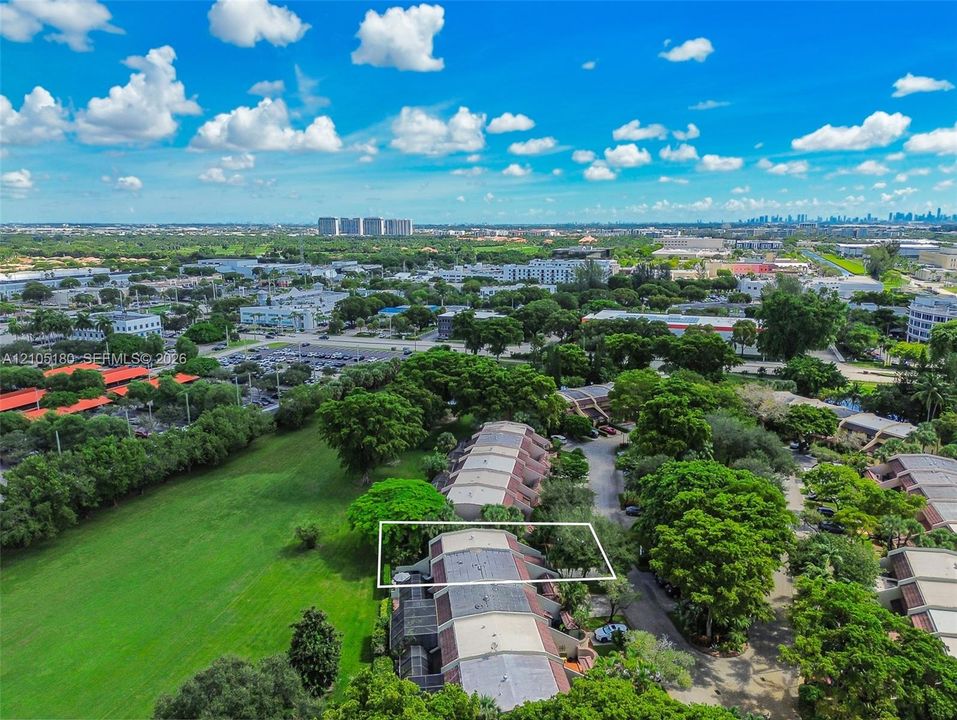 En Venta: $639,000 (2 camas, 2 baños, 1843 Pies cuadrados)