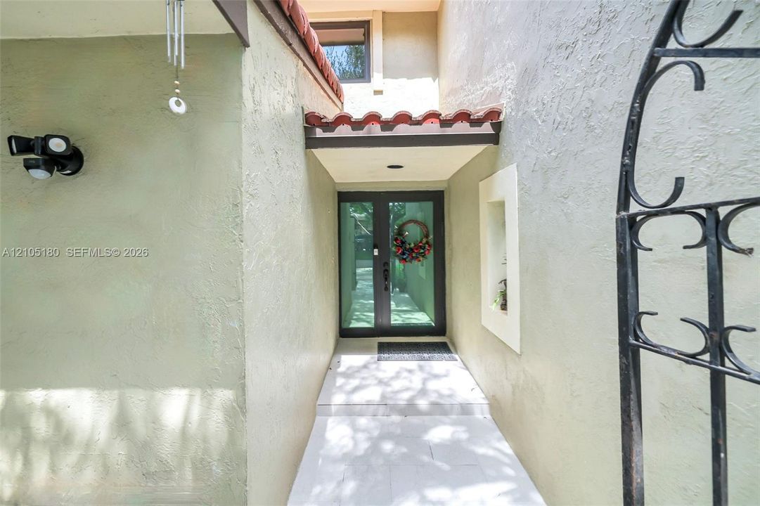 En Venta: $639,000 (2 camas, 2 baños, 1843 Pies cuadrados)