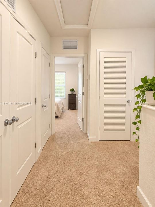 For Sale: $380,000 (3 beds, 3 baths, 1376 Square Feet)
