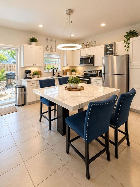 For Sale: $380,000 (3 beds, 3 baths, 1376 Square Feet)