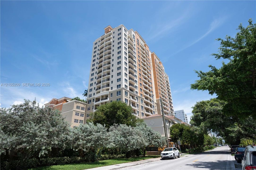 В аренду: $2,700 (1 спален, 1 ванн, 792 Квадратных фут)