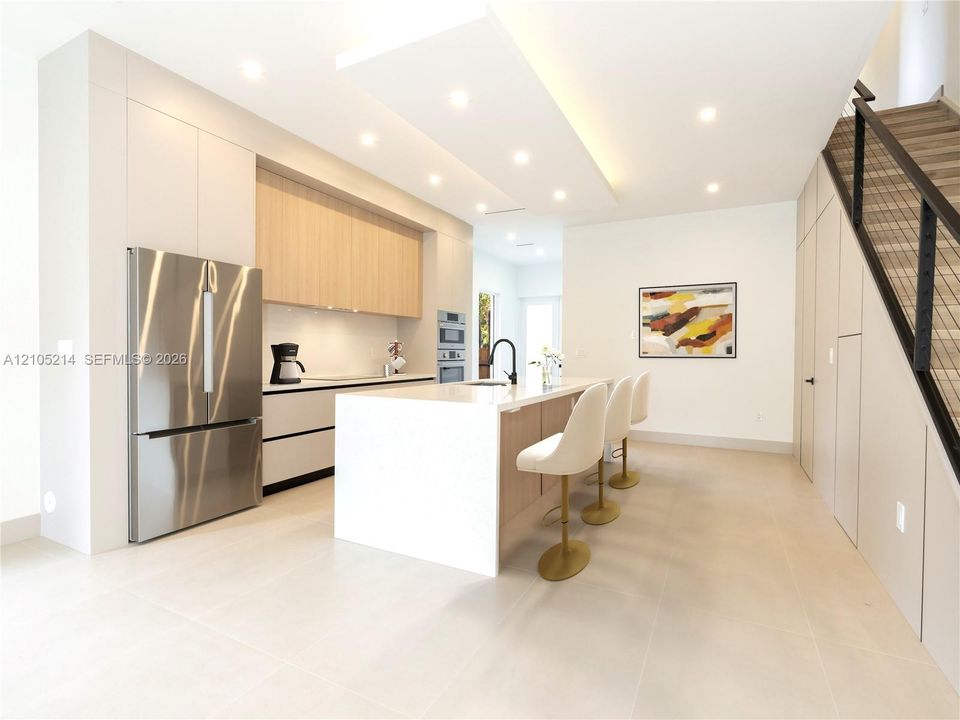 For Sale: $1,295,000 (4 beds, 3 baths, 2668 Square Feet)