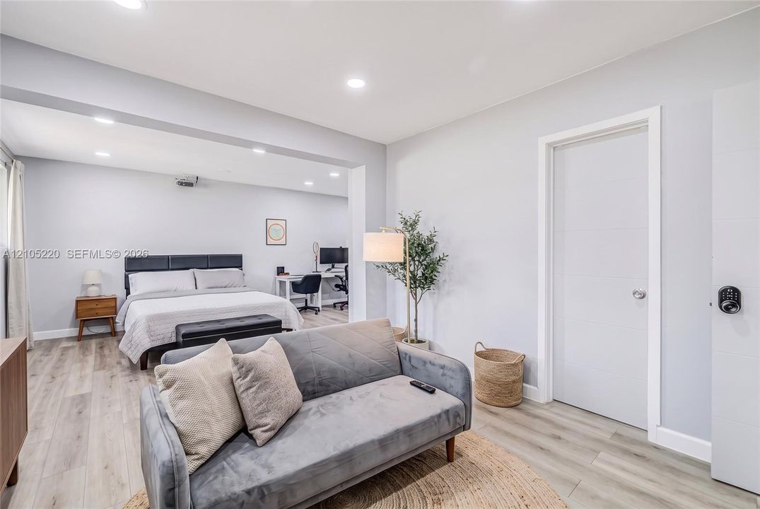En Venta: $565,000 (3 camas, 2 baños, 1280 Pies cuadrados)