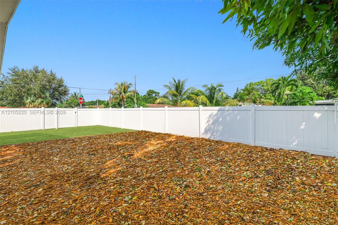 En Venta: $565,000 (3 camas, 2 baños, 1280 Pies cuadrados)