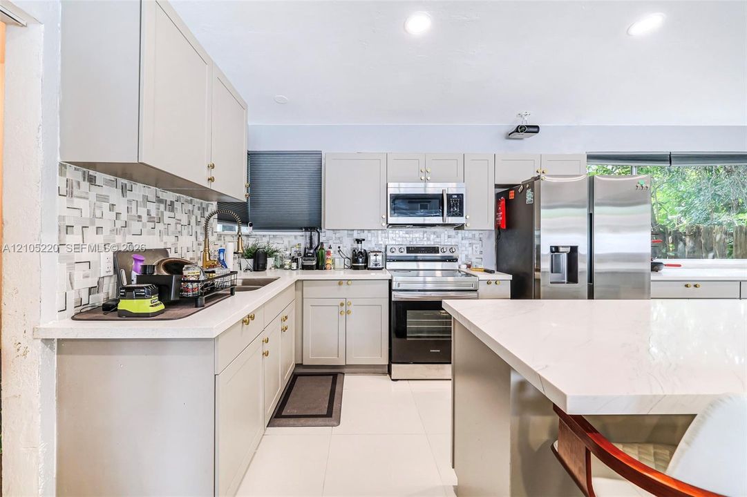 En Venta: $565,000 (3 camas, 2 baños, 1280 Pies cuadrados)