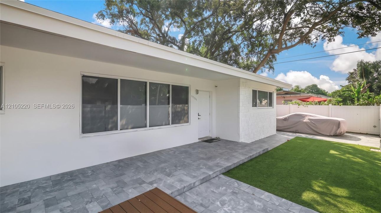 En Venta: $565,000 (3 camas, 2 baños, 1280 Pies cuadrados)