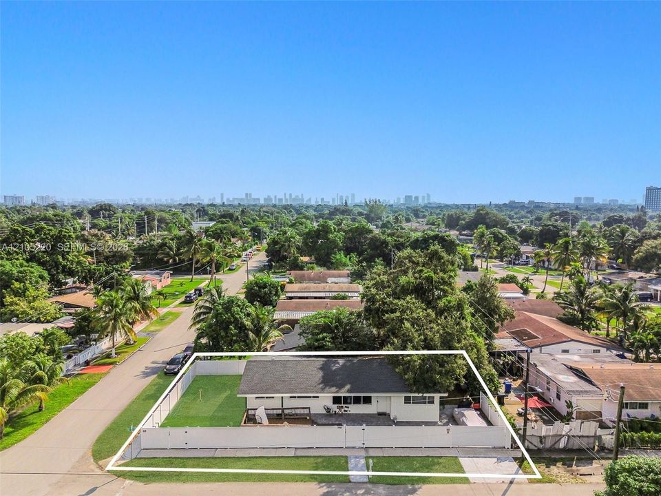 En Venta: $565,000 (3 camas, 2 baños, 1280 Pies cuadrados)