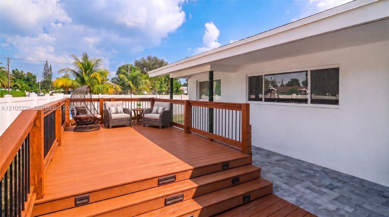 En Venta: $565,000 (3 camas, 2 baños, 1280 Pies cuadrados)