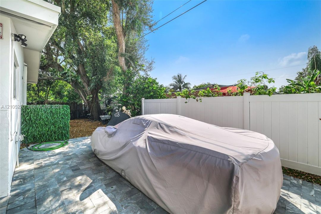 En Venta: $565,000 (3 camas, 2 baños, 1280 Pies cuadrados)