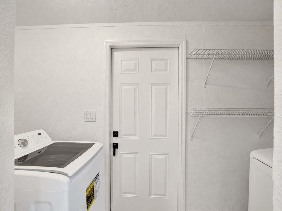 6230