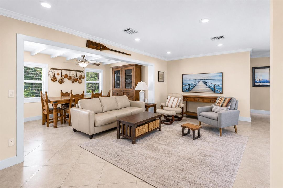 Phil Bloom - 1271 SW 9th Street - AJTPHO