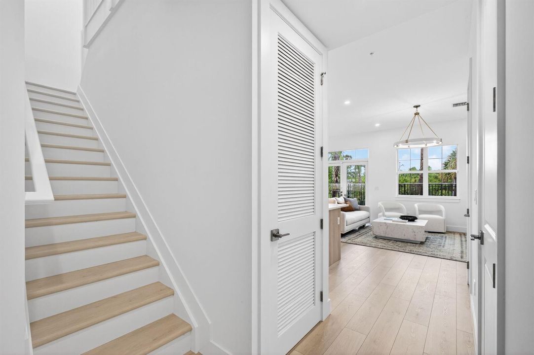 Foyer to Upstairs