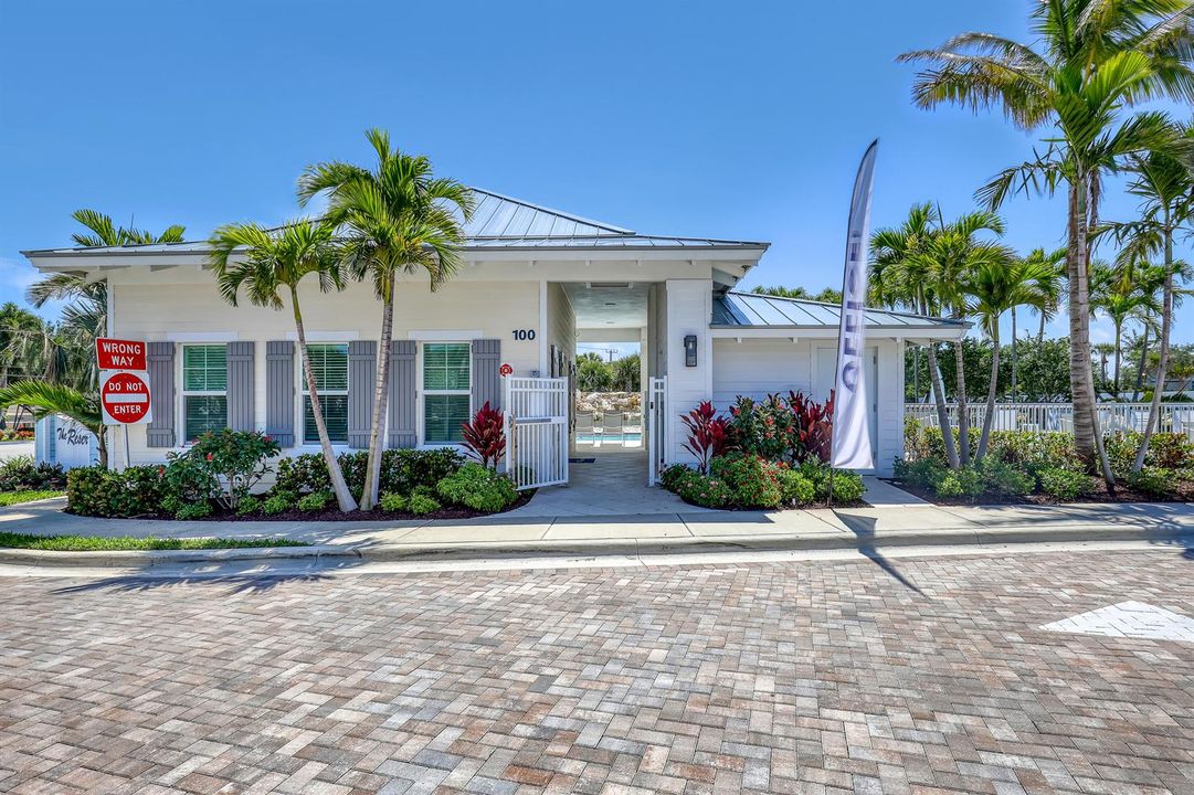 106 Royal Palm (50)