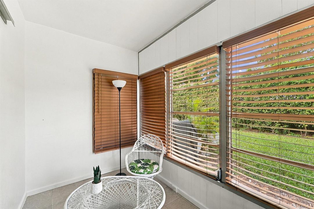 1117 Lake Ter 112 - Patio 2
