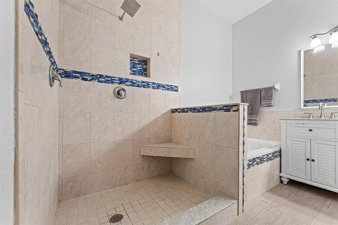 025-1604BayridgePlace-Wellington-FL-3341