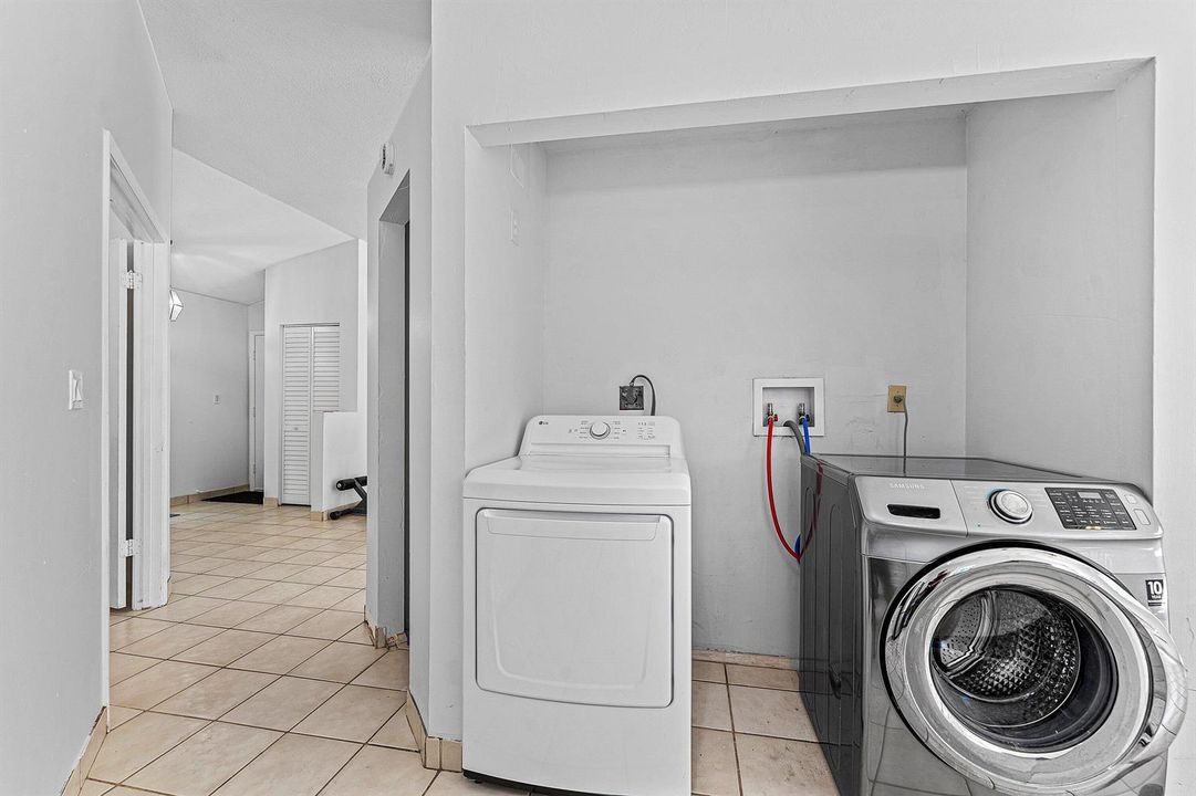 013-1604BayridgePlace-Wellington-FL-3341