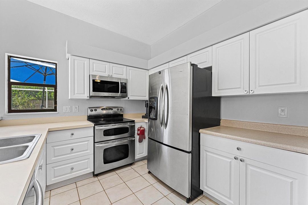 011-1604BayridgePlace-Wellington-FL-3341