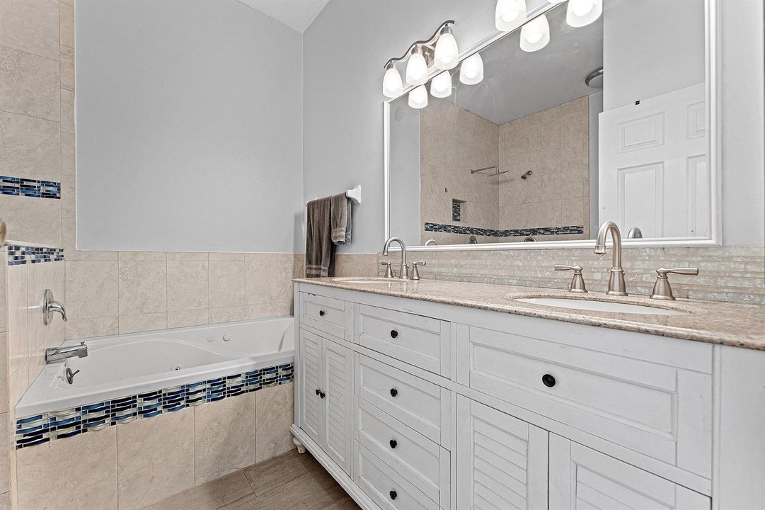 023-1604BayridgePlace-Wellington-FL-3341