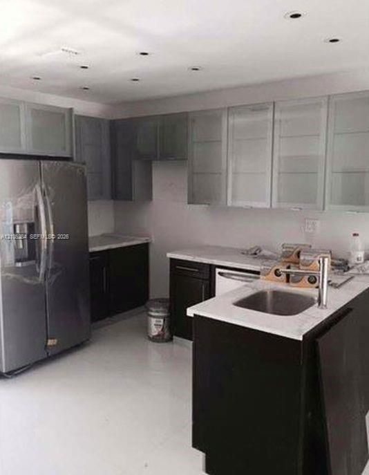 For Rent: $2,900 (2 beds, 2 baths, 1480 Square Feet)