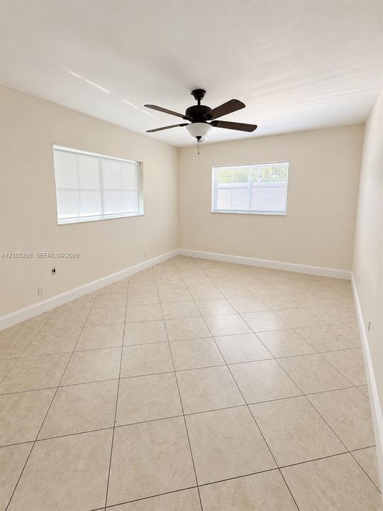 For Rent: $2,500 (2 beds, 1 baths, 3260 Square Feet)