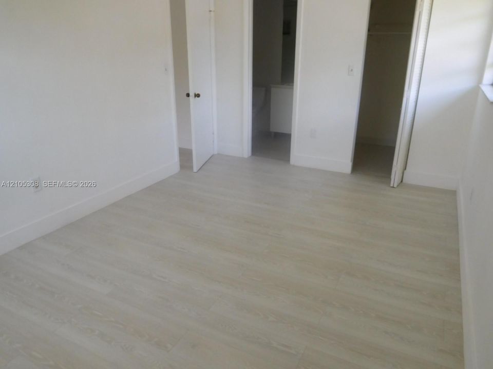 В аренду: $2,100 (2 спален, 2 ванн, 907 Квадратных фут)