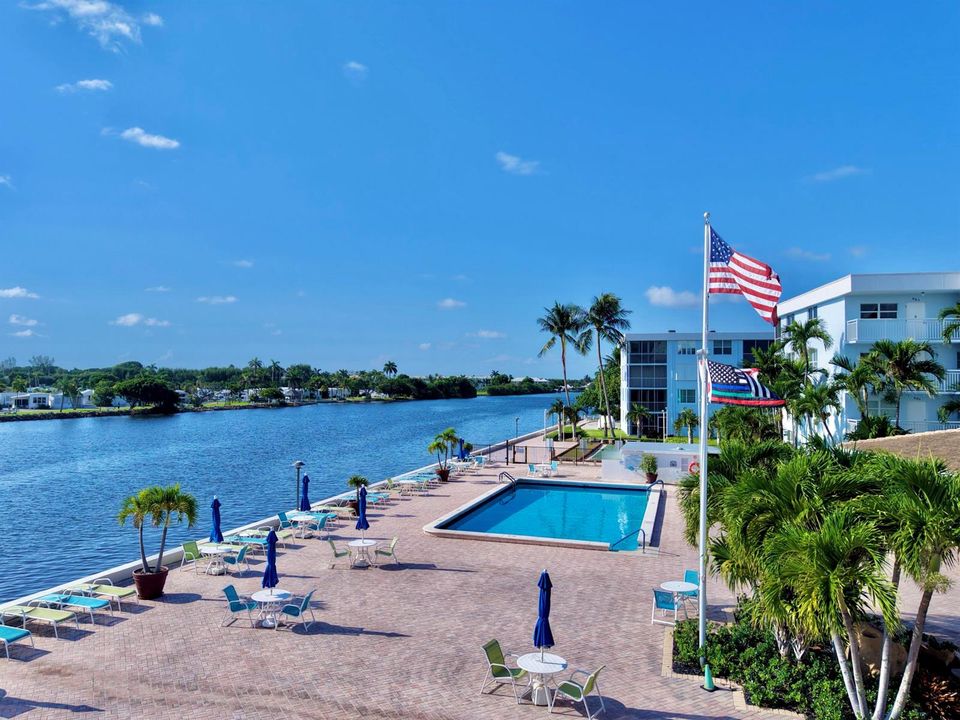 Seagate Pool Intracoastal