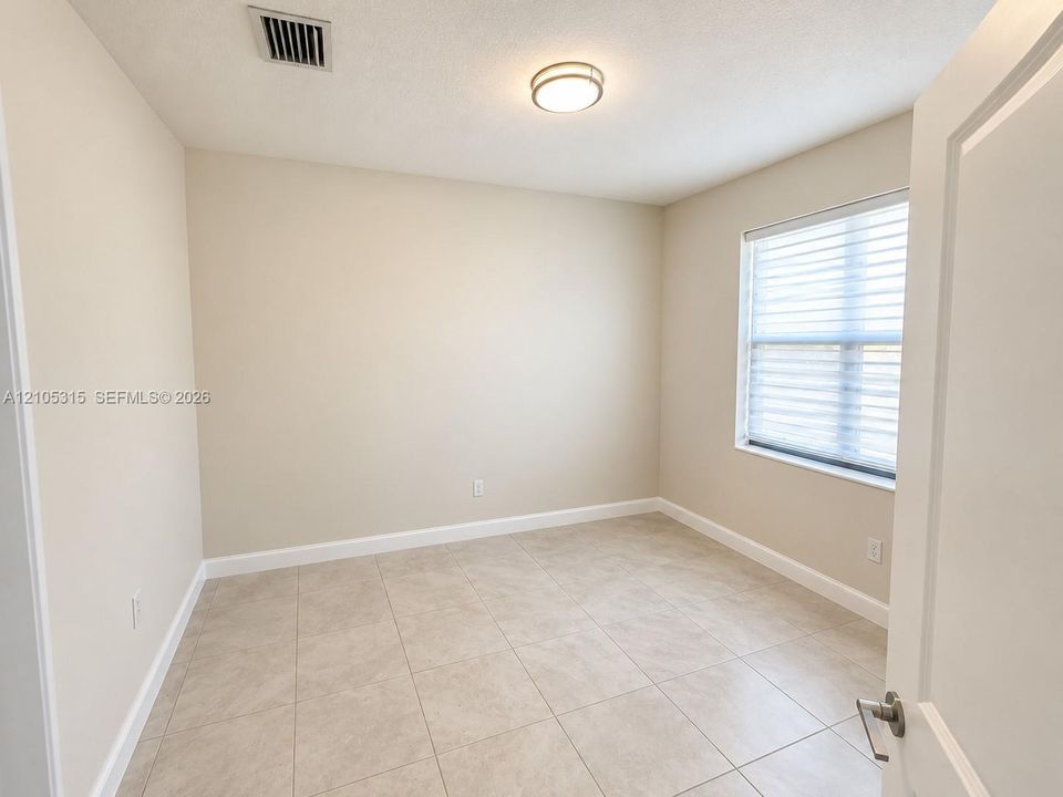 For Rent: $3,300 (3 beds, 3 baths, 1332 Square Feet)