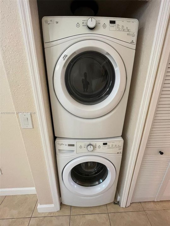 В аренду: $2,000 (3 спален, 2 ванн, 1076 Квадратных фут)