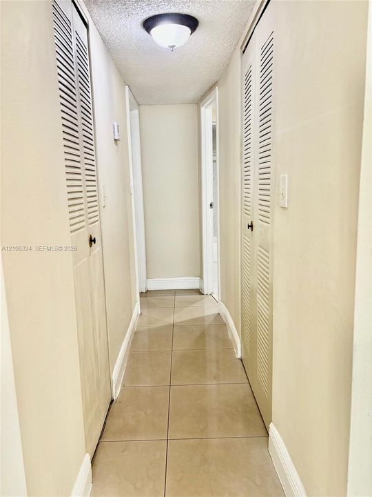 For Sale: $125,000 (1 beds, 1 baths, 830 Square Feet)