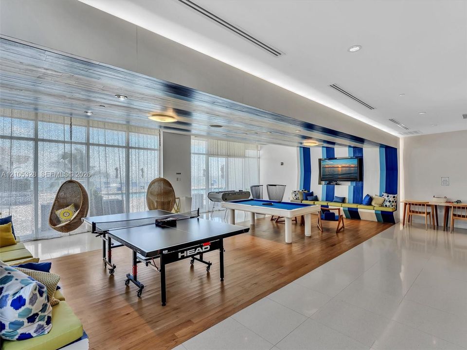 Discover Apogee's beautifully designed recreational spaces, offering residents a variety of inviting settings to relax, socialize, and enjoy an elevated lifestyle.